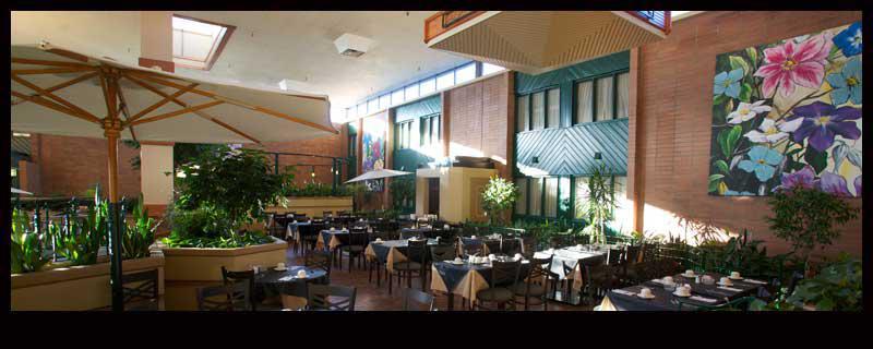 Hotel The Glenmore & Convention Centre