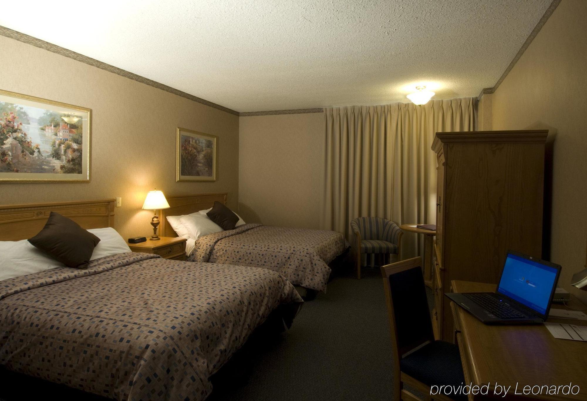 The Glenmore & Convention Centre Hotel Calgary