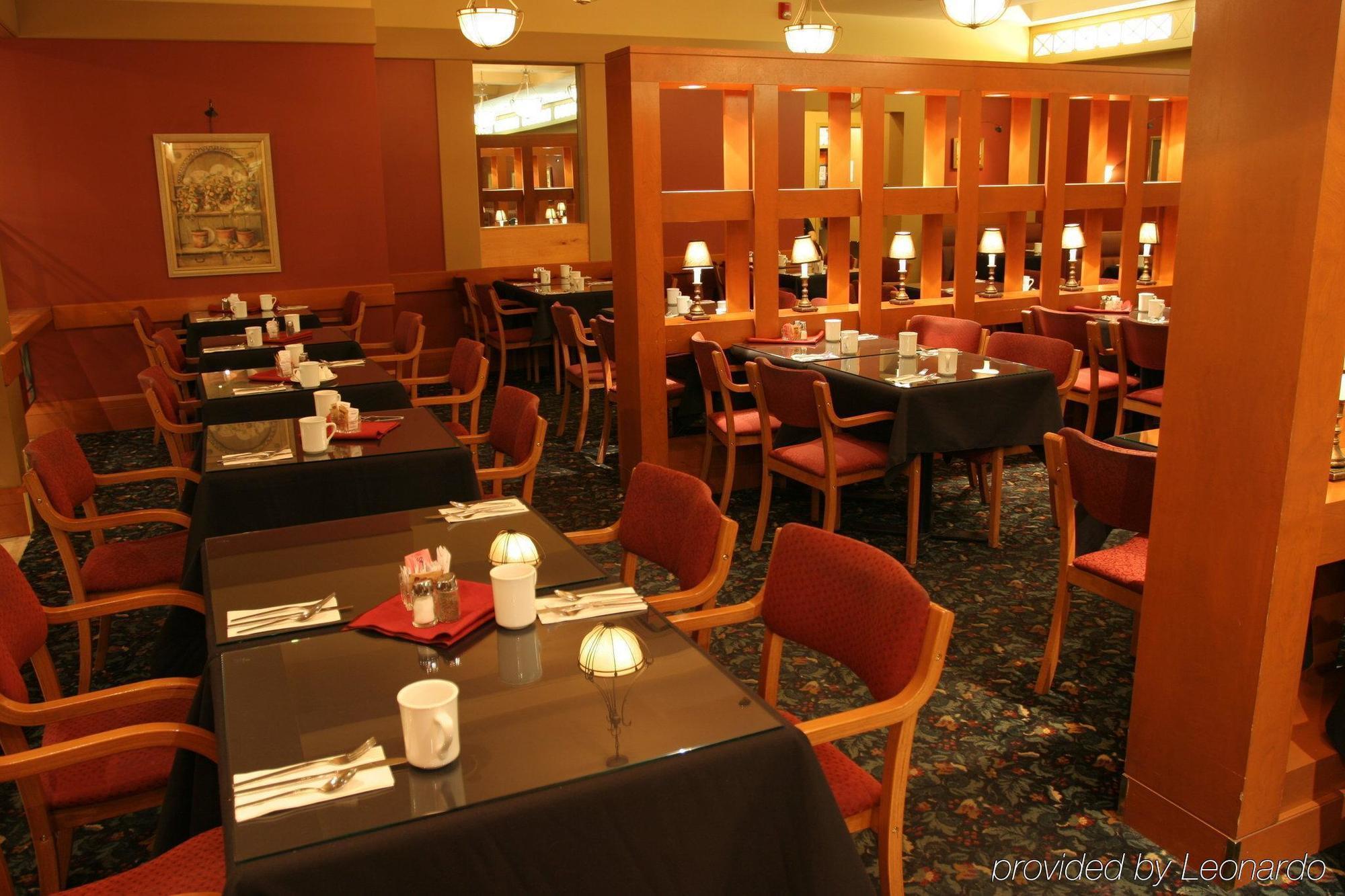The Glenmore & Convention Centre Hotel